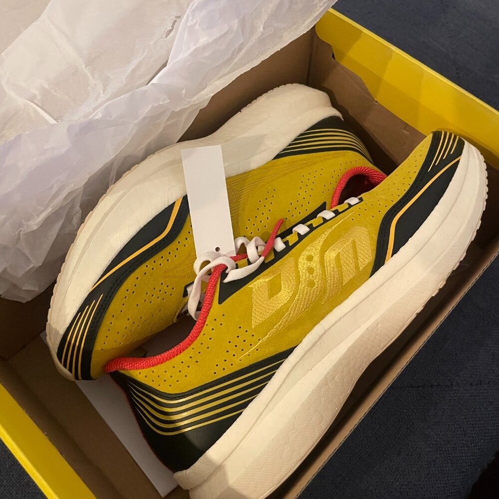 Saucony Endorphin Pro DSM Runner - Diet Yellow - Men's Size 10.5  - NWT - Picture 7 of 11